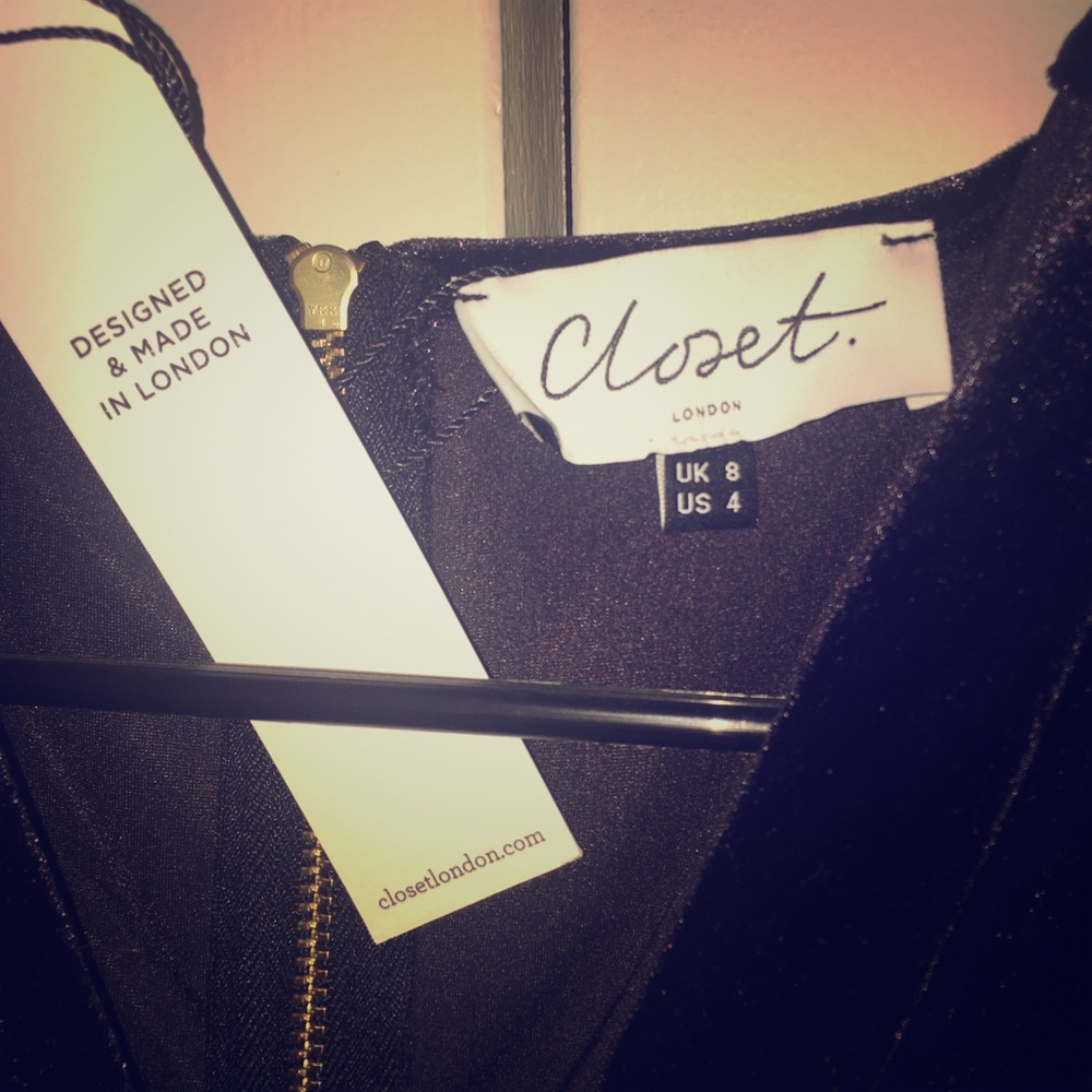 Black Velvet Midi Gown *GORGEOUS*